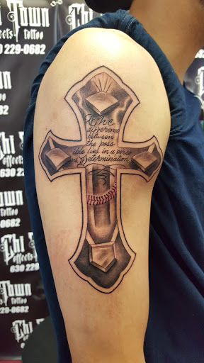 Tattoo Shop «Chi-Town Effects Tattoo», reviews and photos, 419 S Lake St, Aurora, IL 60506, USA