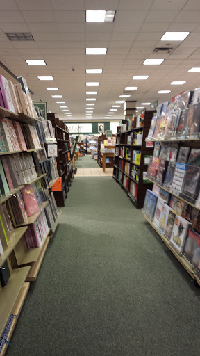 Book Store «Barnes & Noble», reviews and photos, 3055 S Glenstone Ave, Springfield, MO 65804, USA