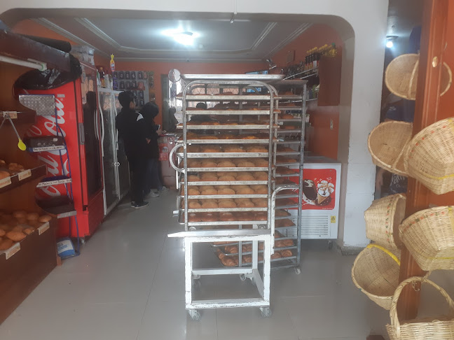 Opiniones de El exquisito pan ambateño en Cuenca - Panadería