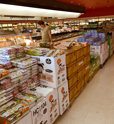 Asian Grocery Store «Hong Phat Food Center», reviews and photos, 101 SE 82nd Ave, Portland, OR 97216, USA