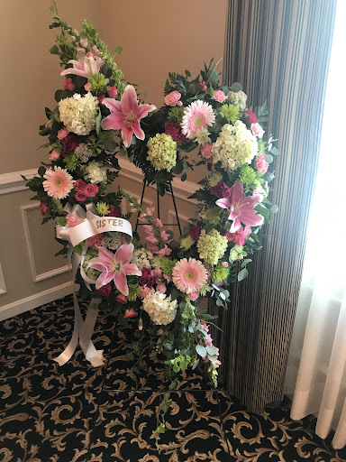 Florist «Wood Bros Flrsts Inc», reviews and photos, 651 Bridge St, Lowell, MA 01850, USA