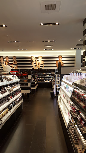 Cosmetics Store «SEPHORA», reviews and photos, 13 W Colorado Blvd, Pasadena, CA 91105, USA