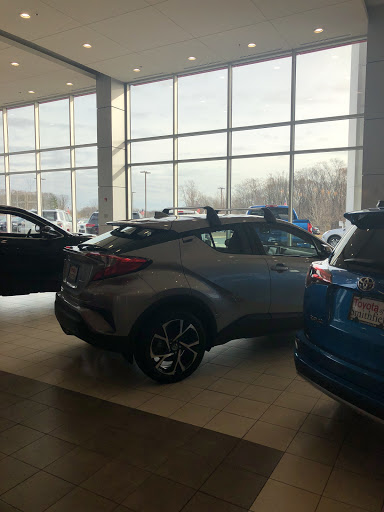 Car Dealer «Colonial Toyota», reviews and photos, 550 George Washington Hwy, Smithfield, RI 02917, USA