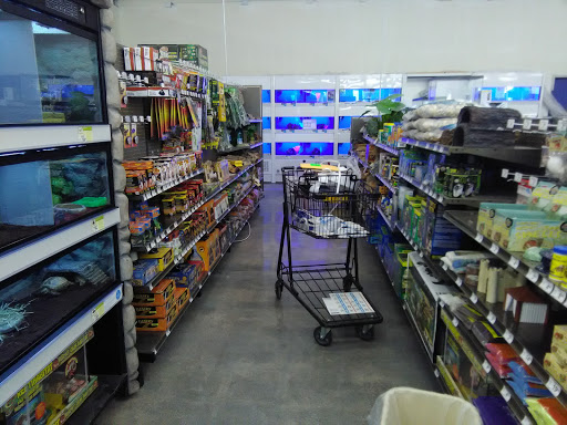 Pet Supply Store «Petco Animal Supplies», reviews and photos, 24413 Crenshaw Blvd #8, Torrance, CA 90505, USA