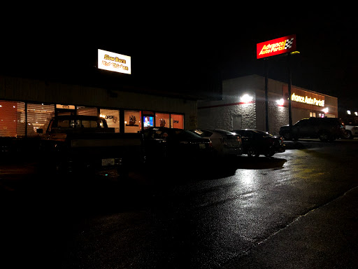 Chicken Restaurant «Slow Burn Hot Chicken», reviews and photos, 495 Myatt Dr, Madison, TN 37115, USA