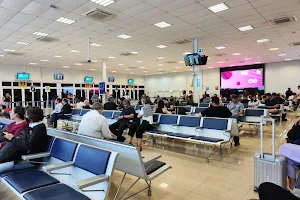 Londrina Airport image
