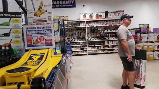 Hardware Store «Harbor Freight Tools», reviews and photos, 3428 E Silver Springs Blvd, Ocala, FL 34470, USA