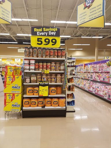 Grocery Store «Hannaford Supermarket», reviews and photos, 190 Quaker Rd, Queensbury, NY 12804, USA