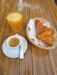 Croissant du Cafe Planch'a Pain Sucre & Sale à Montpellier - n°1