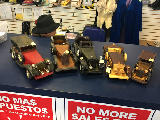 Thrift Store «Society of St. Vincent de Paul Long Beach Thrift Store», reviews and photos