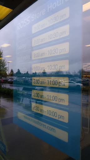 Clothing Store «Ross Dress for Less», reviews and photos, 3000 Gateway St, Springfield, OR 97477, USA