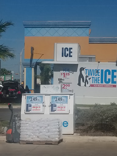 Department Store «Walmart Supercenter», reviews and photos, 1401 TX-100, Port Isabel, TX 78578, USA