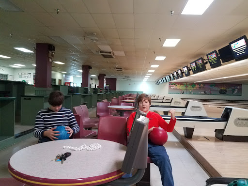 Bowling Alley «Shamrock Bowling Center», reviews and photos, 104 Bowling Ln, Dublin, GA 31021, USA