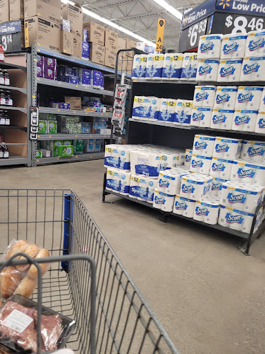 Department Store «Walmart Supercenter», reviews and photos, 8118 Perry Hills Ct, Nottingham, MD 21236, USA