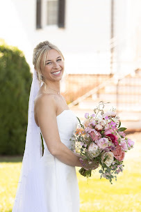 Charlottesville Wedding Hair And Makeup Artist - Photo 7 - Car repair in , Charlottesville