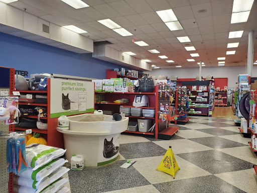 Pet Supply Store «Petco Animal Supplies», reviews and photos, 6612 Richmond Hwy, Alexandria, VA 22306, USA