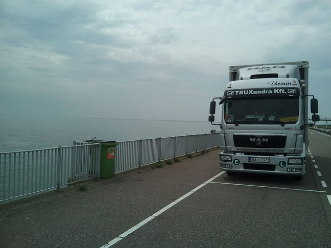 TRUXandra Kft. - Költöztető