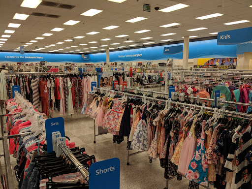 Clothing Store «Ross Dress for Less», reviews and photos, 4240 Kearny Mesa Rd, San Diego, CA 92111, USA
