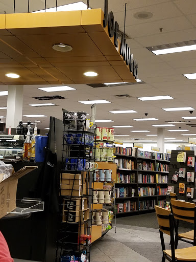 Book Store «Books-A-Million», reviews and photos, 401 W Jackson St #290, Cookeville, TN 38501, USA