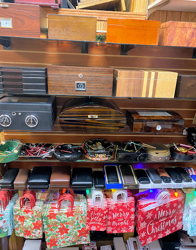 Tobacco Shop «Tobacco City», reviews and photos, 3281 W 115th St, Merrionette Park, IL 60803, USA