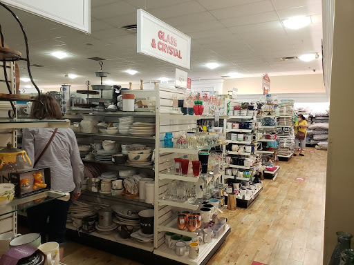 Department Store «T.J. Maxx and HomeGoods», reviews and photos, 1251 Industrial Rd, San Carlos, CA 94070, USA