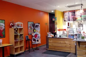Pulp Juice And Smoothie Bar image