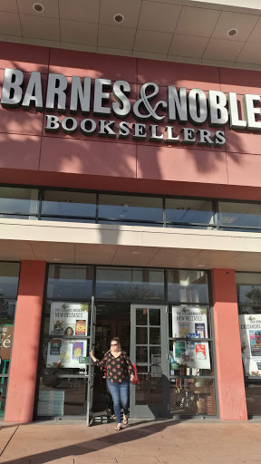 Book Store «Barnes & Noble Booksellers Palm Desert», reviews and photos, 72840 Highway 111 # 425, Palm Desert, CA 92260, USA