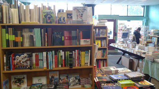Book Store «Broadway Books», reviews and photos, 1714 NE Broadway St, Portland, OR 97232, USA