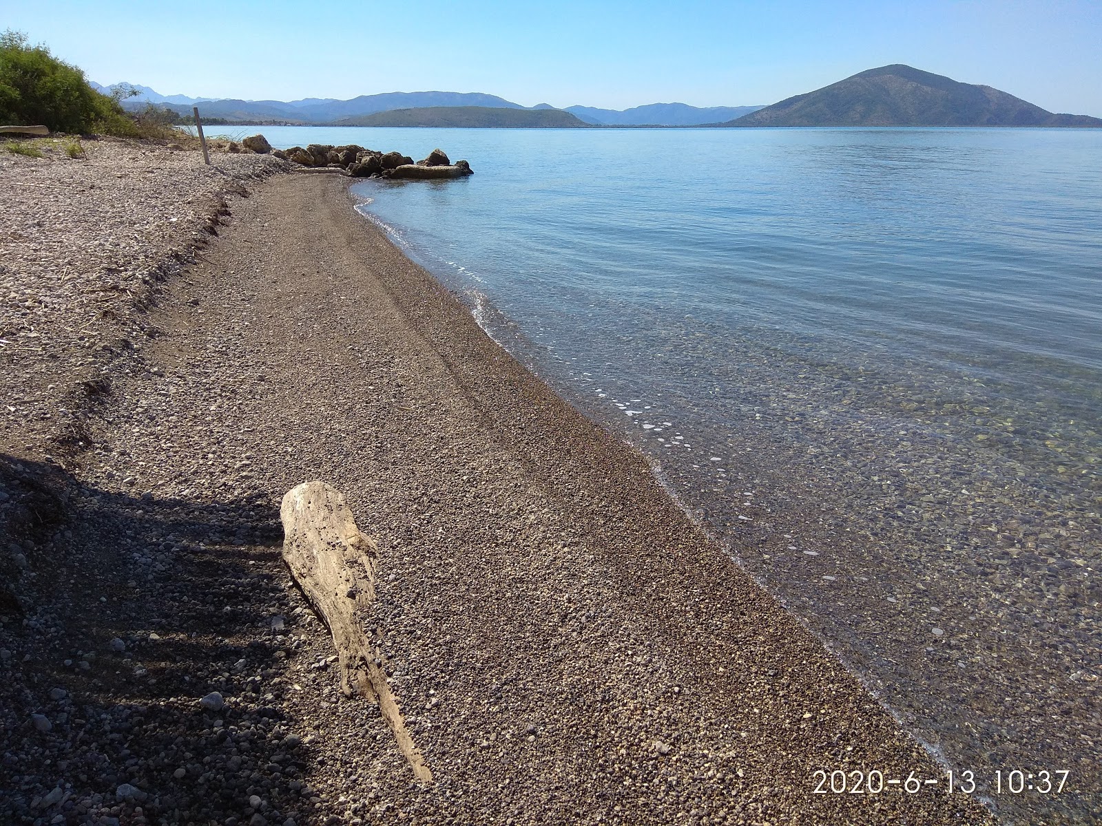 Keramidi beach'in fotoğrafı çok temiz temizlik seviyesi ile