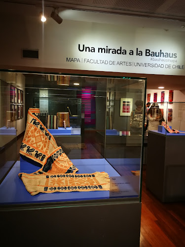 Museo de Arte Popular Americano Tomás Lago
