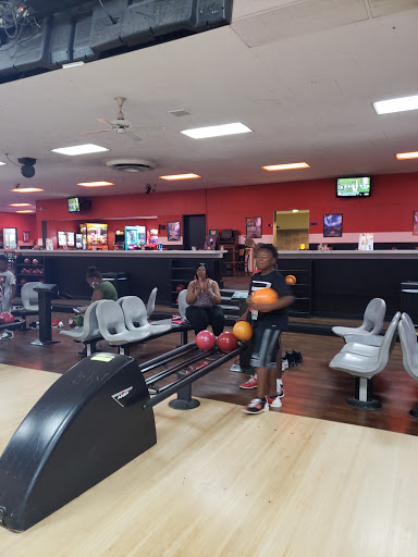 Bowling Alley «AMF Sky Lanes», reviews and photos, 7401 S Orange Blossom Trail, Orlando, FL 32809, USA