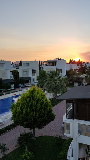 Karabey Sitesi Havuzbaşı