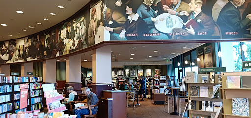 Barnes & Noble image