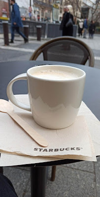 Café du Restaurant servant le petit-déjeuner Starbucks à Paris - n°7