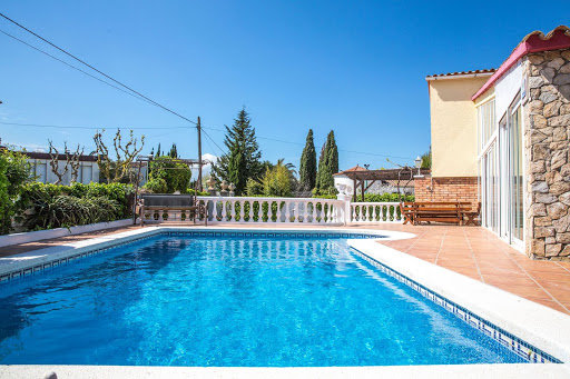 Remax Brava Inmobiliaria Roses en Roses