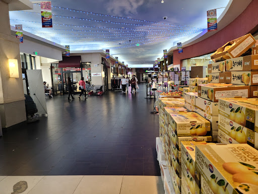 Korean Grocery Store «H Mart», reviews and photos, 3301 184th St SW, Lynnwood, WA 98037, USA