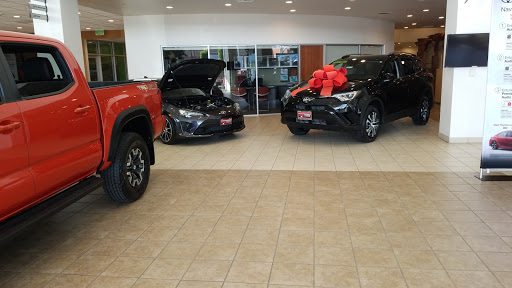 Toyota Dealer «One Toyota of Oakland», reviews and photos, 8181 Oakport St, Oakland, CA 94621, USA