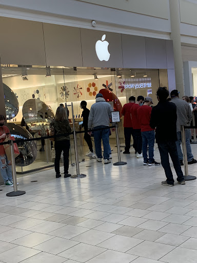 Computer Store «Apple Freehold Raceway Mall», reviews and photos, 3710 Route 9 South, Freehold, NJ 07728, USA