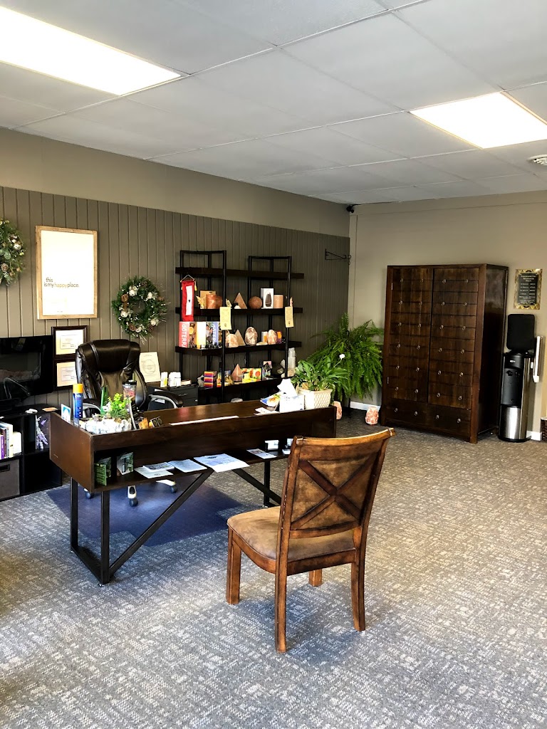 Living Well on Main 64482