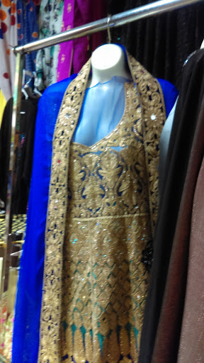 Shopping Mall «Somali Mall International», reviews and photos, 737 S 8th St, Louisville, KY 40203, USA