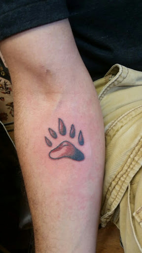 Tattoo Shop «Red Canary Tattoo», reviews and photos, 202 E Main St, Thurmont, MD 21788, USA