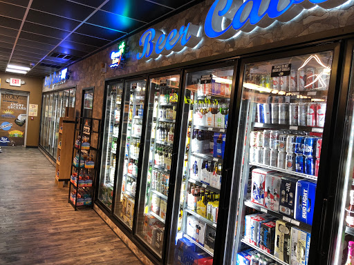 Liquor Store «Town Line Wine & Spirits», reviews and photos, 2430 Foxon Rd, North Branford, CT 06471, USA