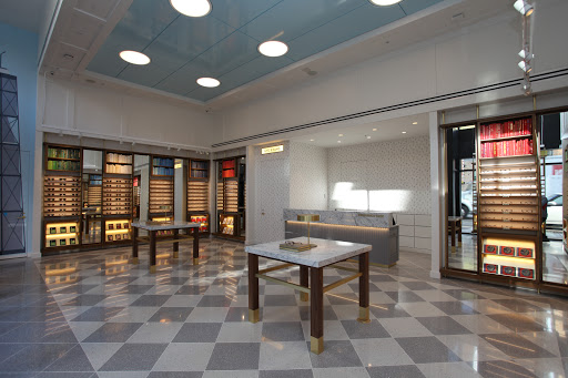 Eye Care Center «Warby Parker», reviews and photos, 1123 N State St, Chicago, IL 60610, USA