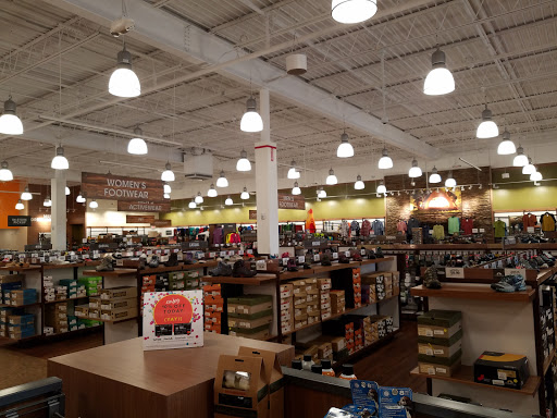 Outdoor Sports Store «Sierra Trading Post», reviews and photos, 215 N Maple Rd Unit 1F, Ann Arbor, MI 48103, USA