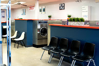 Bubblez Laundromat - Photo 2 - Car repair in Carol Stream, IL, Aurora