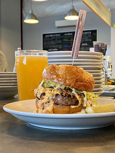 American Restaurant «Valley Commissary», reviews and photos, 920 NE 8th St, McMinnville, OR 97128, USA