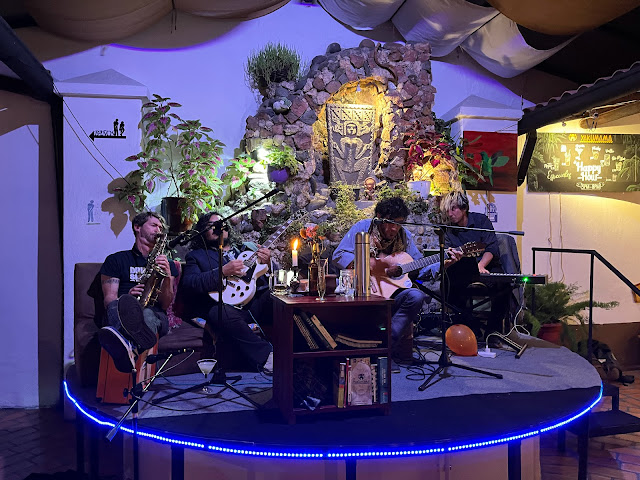 Hostal Yakumama by null