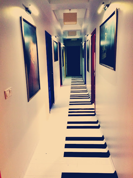 Dünya Müzik Sanat Merkezi logo