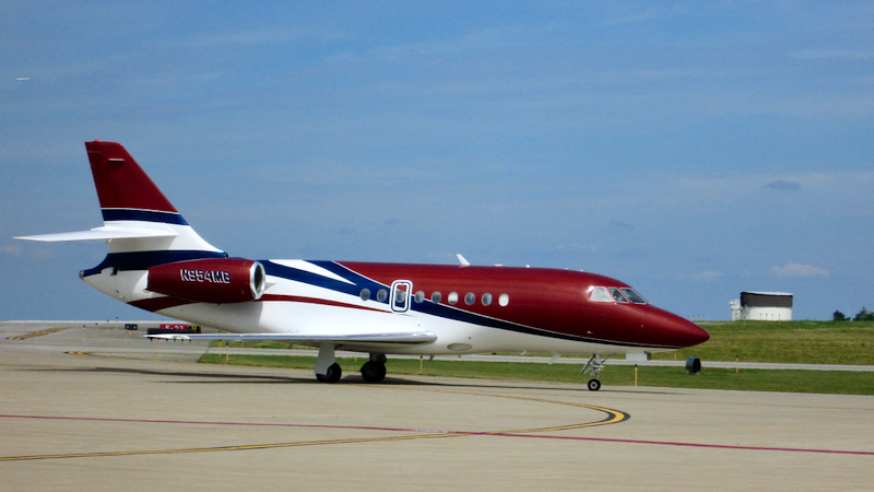 Youngstown-Warren Regional Airport by null