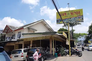 Rumah Makan Alam Sunda image